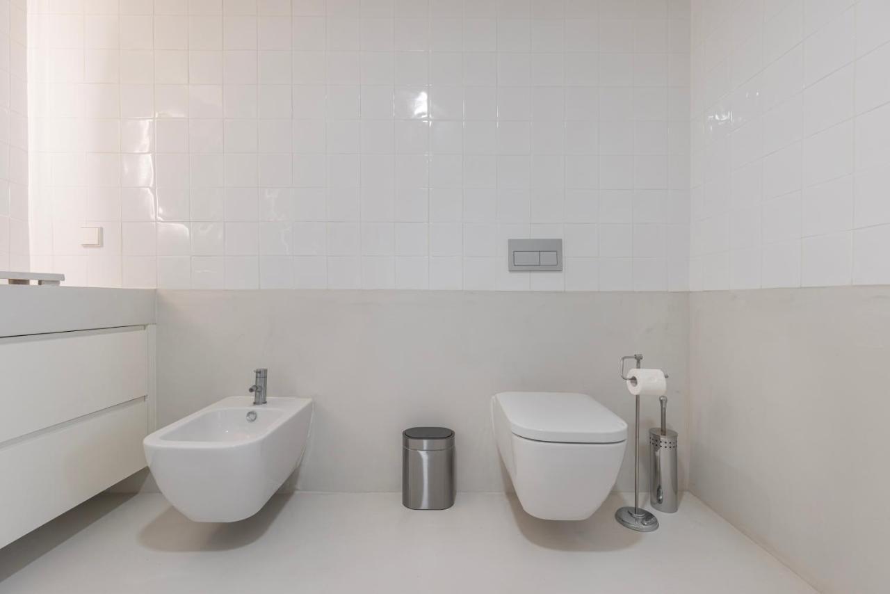 Apartment Hidden Pearl W/ Patio & Pool By Lovelystay Lissabon